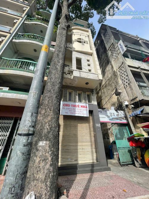 Chính Chủ Bán Mặt Tiền Nguyễn Tri Phương, P.9, Q.5. DT: (3.7 x 13.8m), Chỉ 25 Tỷ, Tell: