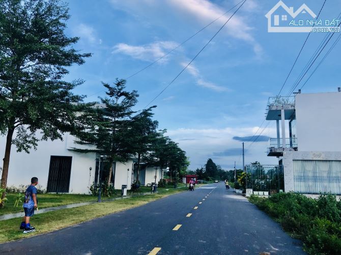 570m2- ngang 10m sâu 57m-60 thổ cư ngay khu biệt thự phan gia- ra biển 5p -giá 2ty8
