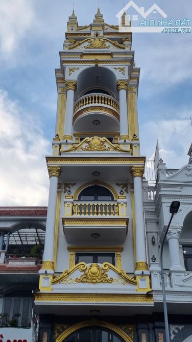 NHÀ 2 MẶT HẺM XE HƠI NGUYỄN CẢNH CHÂN, QUẬN 1
