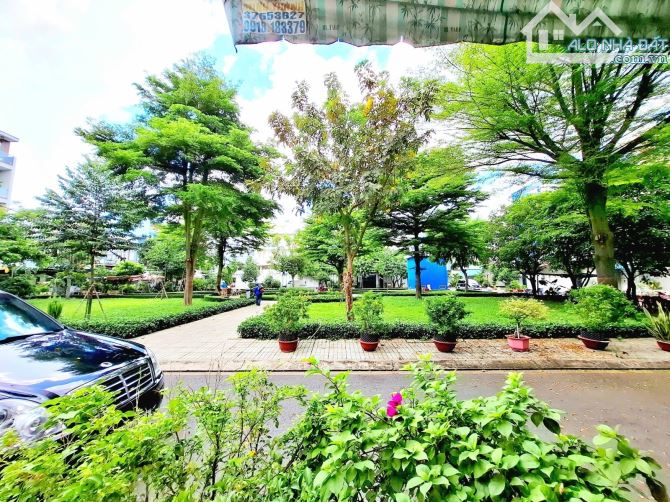Đường số 2 Khu Nhà Ở Bông Sao quận 8 128m2 4 tầng giá chỉ 25.x tỷ