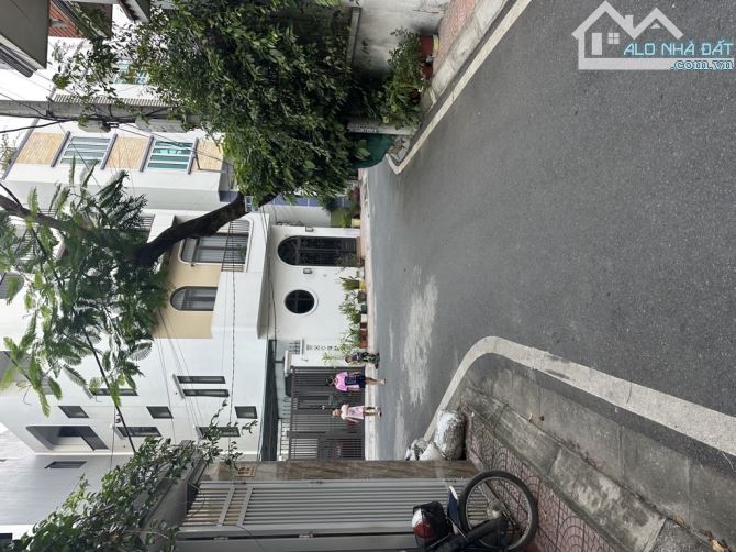 90m² Đức Giang – MT 4.5m – 13.5 Tỷ – Phân Lô – Ô Tô Tránh – Kinh Doanh – Sổ Hoa Hậu