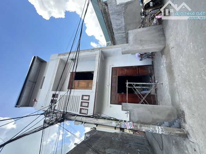Chào bán căn nhà vị trí lô góc trục đường thôn tại Thuỷ Đường, Thuỷ Nguyên giá chỉ 3,x tỷ
