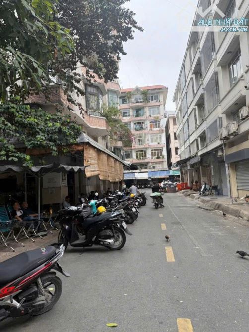 CHIA TÀI SẢN BÁN GẤP NHÀ 2  MẶT TIỀN  HÙNG VƯƠNG. P9-Q5. VỈA HÈ RỘNG 8M. GIÁ 19 TỶ