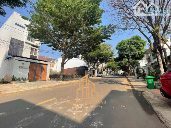 Bán lô đôi đường Trần Đại Nghĩa, Dt:10x24m (thổ cư 100%). hướng Đông Bắc - giá 16tỷ!!!