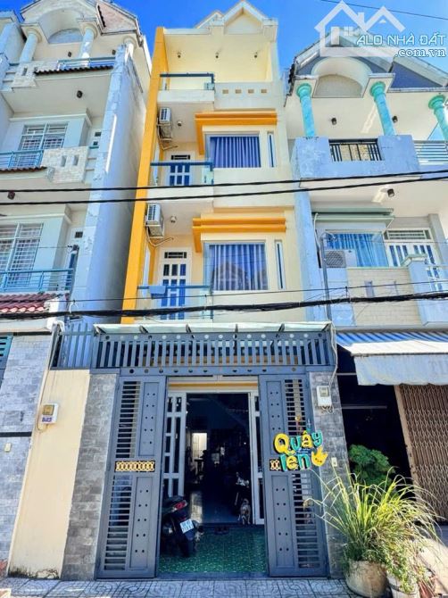 Bán Nhà Đường Bình Trị Đông,HXH,Bình Tân (4 x 18 x 4 Tầng) 7,5 Tỷ TL