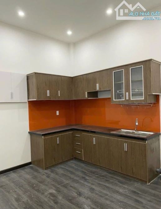 BÁN GẤP NHÀ 2 TẦNG  K NGUYỄN HOÀNG, ĐÀ NẴNG