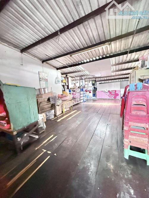 Bán nhà Mặt tiền Nguyễn Văn Nghi - ngay Quang Trung, 4,8x16,5m, 2 Tầng cũ, 19,9 tỷ.