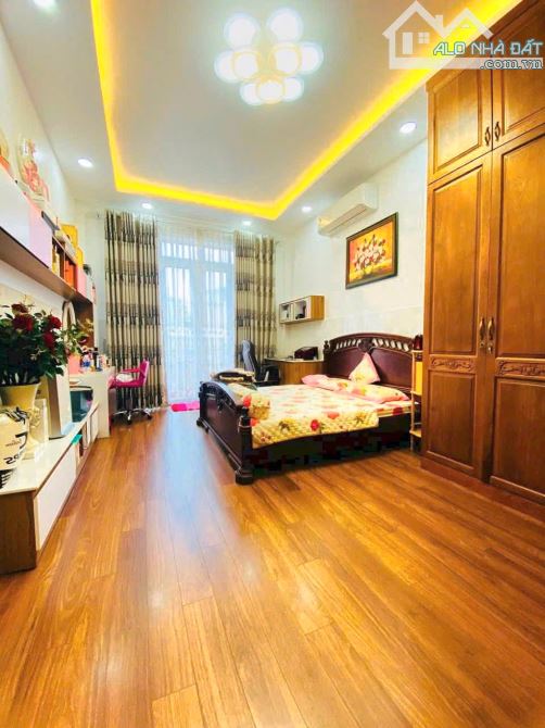 BÁN NHÀ ĐẸP SÁT TÊ.N LỬ.A NỐI DÀI - AEON MAIL - ĐƯỜNG XE TẢI - ( 4X18M )
