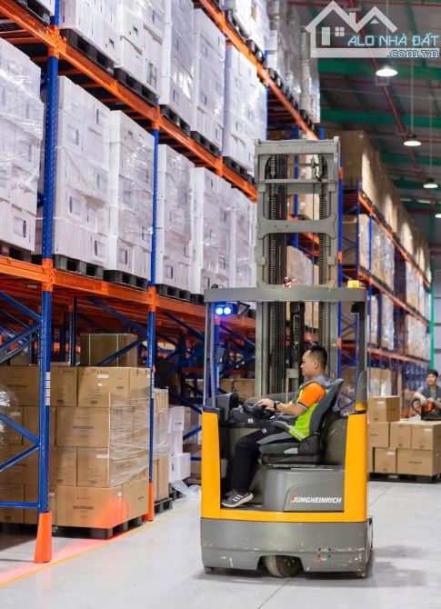 Cho thuê Kho Vận Hành Logistics và Kho Ngoại Quan, KCN Long Thành, 2ha, giá thuê 1 tỷ 400.