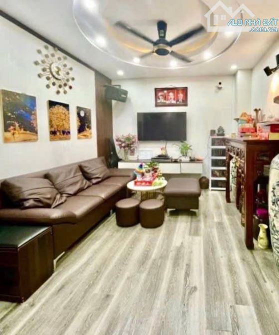 Bán CC Nam Trung Yên, Cầu Giấy, 73m, 2 ngủ, full nội thất, nhà đẹp ở luôn.