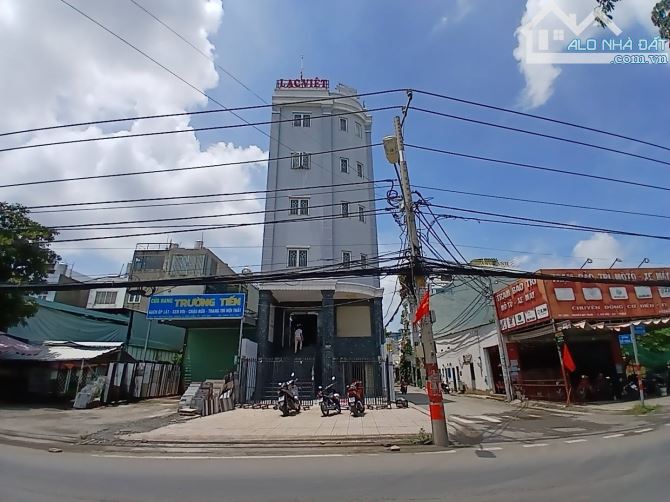 MẶT TIỀN NGUYỄN DUY TRINH - PHÚ HỮU - QUẬN 9 - TOÀN NHÀ 6 TẦNG - 190M2.