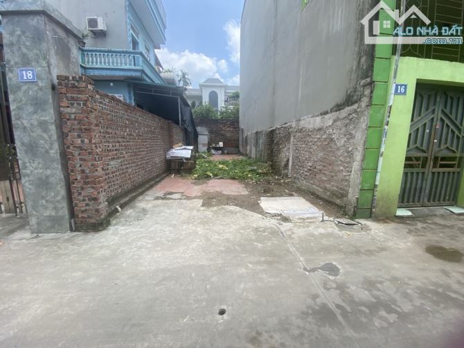 BÁN GẤP ĐẤT TIỆM VÀNG QUANG MINH HÀ NỘI - NGÕ Ô TÔ - NGAY TRƯỜNG,BỆNH VIỆN GTVT !