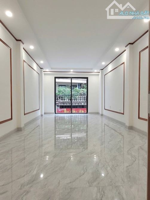 KHÚC THỪA DỤ - ÔTÔ KD - THANG MÁY XỊN - 50M² - 7 TẦNG - 19.5 TỶ (8CG152040)