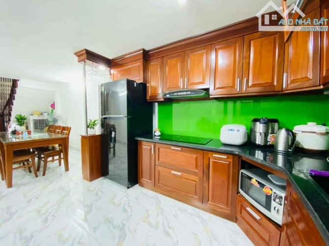 Bán Nhà Full Nội Thất Phố Hoàng Quốc Việt_Cầu Giấy_3 Gác Đua_An Sinh_Ngõ Thông_Dưới 8 tỷ