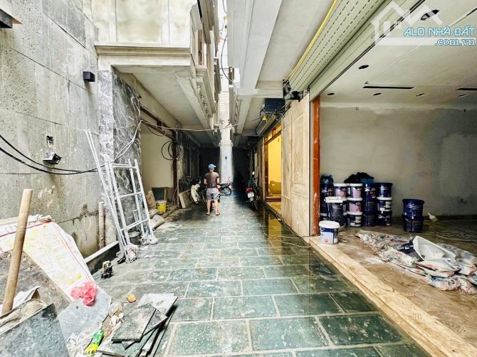 BÁN NHÀ HOA LƯ LÊ ĐẠI HÀNH GẦN VINCOM BÀ TRIỆU - 40M 5T MT 4.5M - NGÕ THÔNG NHÀ MỚI ĐẸP