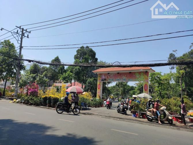 CHDV rộng 6m HIẾM hẻm 102 Lê Văn Thọ 132m2 17PN khép kín DT 80 tr 16.5 tỷ sát CV Làng Hoa