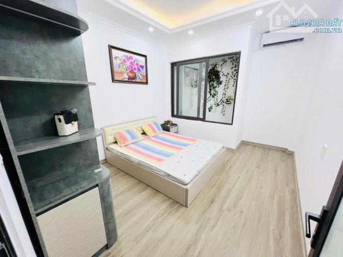 BÁN NHÀ PHỐ MINH KHAI, 5 TẦNG THANG MÁY - 50M², FULL NỘI THẤT, GẦN PHỐ - GIÁ 10.5 TỶ - 10
