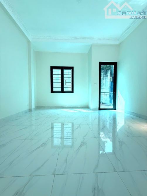 Phố Tô Vĩnh Diện - Thanh Xuân - 20M RA ĐƯỜNG Ô TÔ - NHÀ DÂN XÂY CHẮC CHẮN -60m2  x 5 TẦNG - 10