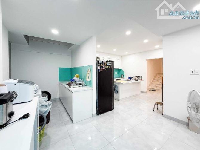 BÁN CHDV ĐIỆN BIÊN BIÊN PHỦ, P17, BÌNH THẠNH, 2 MẶT HẺM, 5 TẦNG, 10 PHÒNG, CHỈ 11.99 TỶ - 11