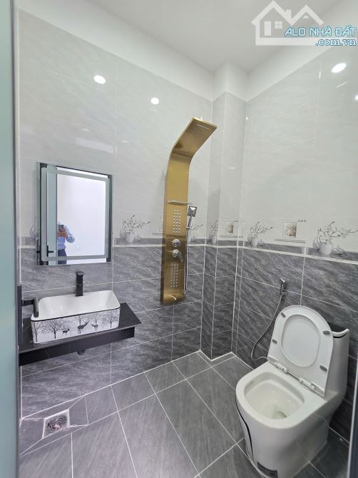 6Tỷ500 🔥👉 Nhà Phố Hiện Đại Kinh Doanh OK, Mặt tiền Chung Cư Đang Xây__MT đường An Phú 17 - 11