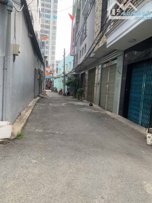 BÁN NHÀ HẺM XE HƠI TẠ QUANG BỬU P2 QUẬN 8. NHÀ NỞ HẬU, CĂN GÓC THÔNG THOÁNG - 5,9 TỶ - 1