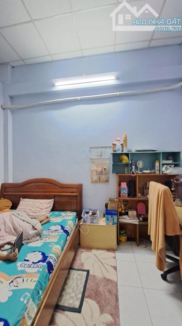 Xuất cảnh cần bán nhà đường xe ô tô quay đầu. - 1