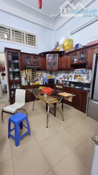 CỔNG CHỢ THÔNG TÂY, KINH DOANH, 4 TẦNG, 4Mx16.5M, 4PN, CHỈ 10.3 TỶ - 1