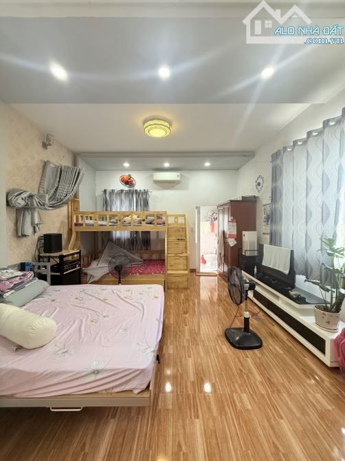 Nguyễn Văn Nghi - Gò Vấp - 99m2 - 4 Tầng - 8.8 tỷ - Hẻm Ôtô - Hoàn công - SHR - 1