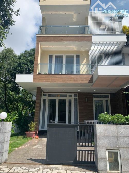 BIỆT THỰ NHÀ VƯỜN ĐẲNG CẤP NHẤT KHU JAMONA - 190M2 - NGANG 8.5m - 4 TẦNG - 18 Tỷ TL - 1
