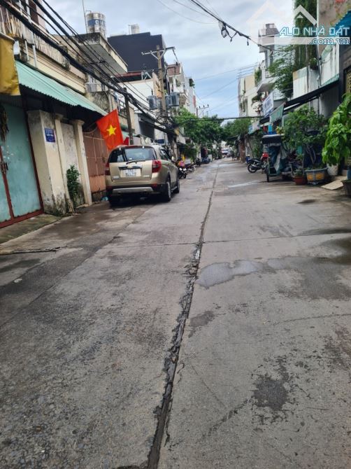 Bán nhà hẻm 6m Thoại Ngọc Hầu-ngang 4.1m-sổ vuông-3 tỷ hơn - 1