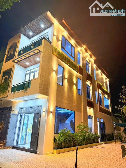 Biệt thự 100m2, 2 mặt tiền.view đỉnh có 5 phòng, giá rẻ hiếm chỉ 6,x tỷ - 1