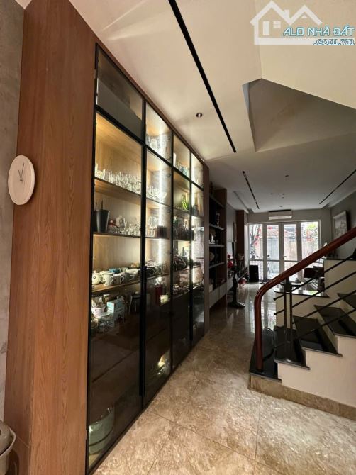 12,9 tỷ, 70m2, nhà Hồng Mai, HBT, nhà đẹp, siêu thoáng, sân vườn, vượng khí, nội thất xịn - 1