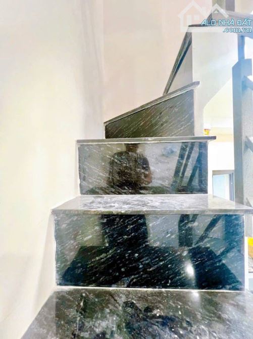 Nhà mới đẹp, 3 tầng, Khánh hội, nhỉnh 2 tỉ. - 1