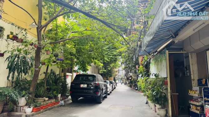 NGUYỄN CHÍ THANH- BÁN PHÂN LÔ - VỈA HÈ ÔTÔ NGỦ - TRƯỚC 2 ÔTÔ TRÁNH - Ở SƯỚNG - KINH DOANH - 1