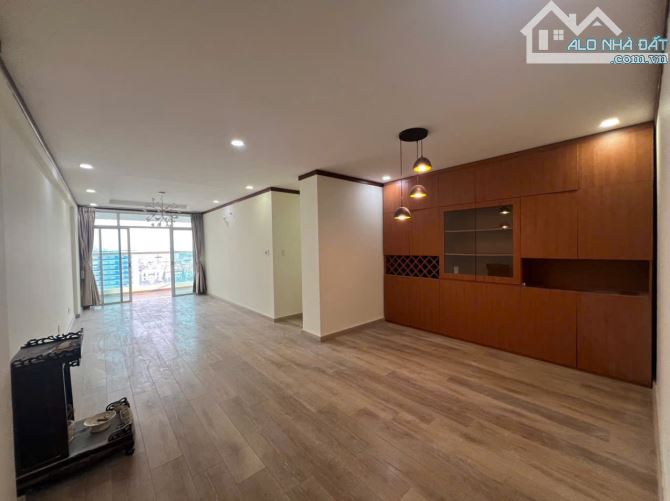 Cần bán căn hộ Hoàng Anh Thanh Bình, Đường D4, Phường Tân Hưng ,Quận 7, diện tíc - 1