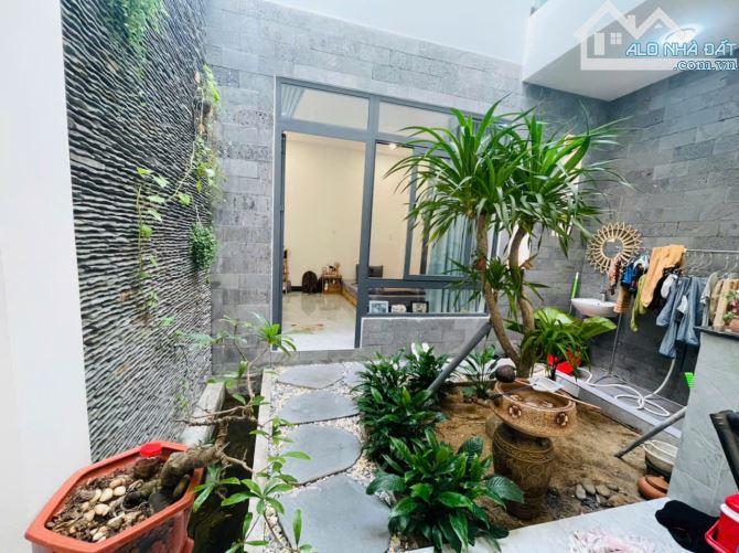 Chuyển Công Tác Cần bán Nhà Mặt Tiền Nguyễn Công Trứ - 1