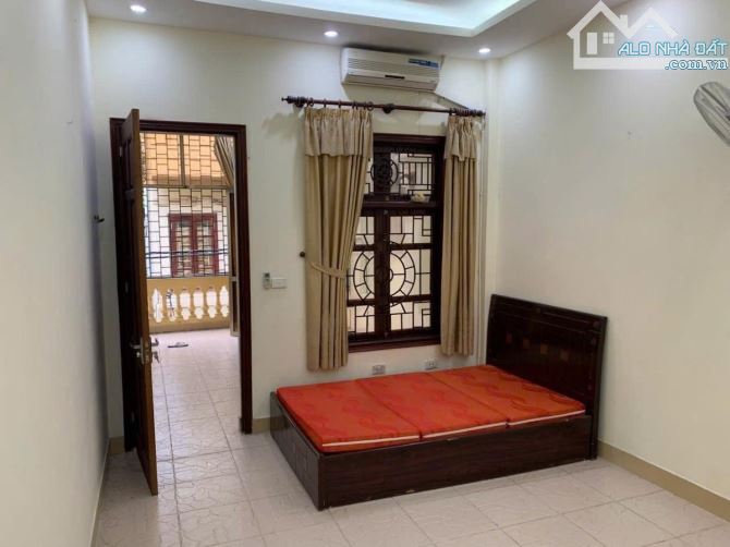 Bán nhà Chính Kinh - Thanh Xuân gần Royal 70m2 MT 6m ngõ ô tô giá 12.9 tỷ - 1