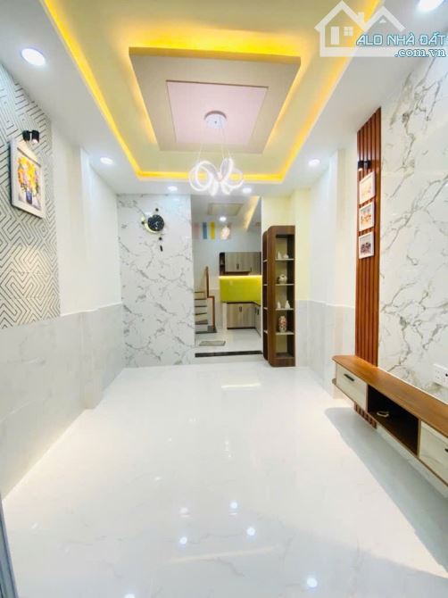 (Q8) NHÀ BÁN - BÌNH ĐÔNG - N.HÀ MỚI VÀO Ở NGAY - KHU DÂN CƯ HIỆN HỮU - SHR - NHỈNH 3TỶ - 1
