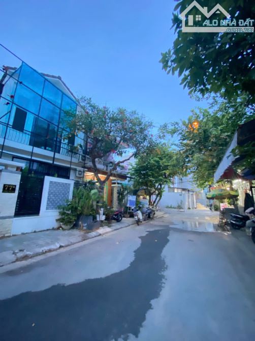 nhĩnh 18  tỷ sở hữu lô đất siêu vip diên tích khủng 218 m mặt tiền Lương thế Vinh , ĐN - 1