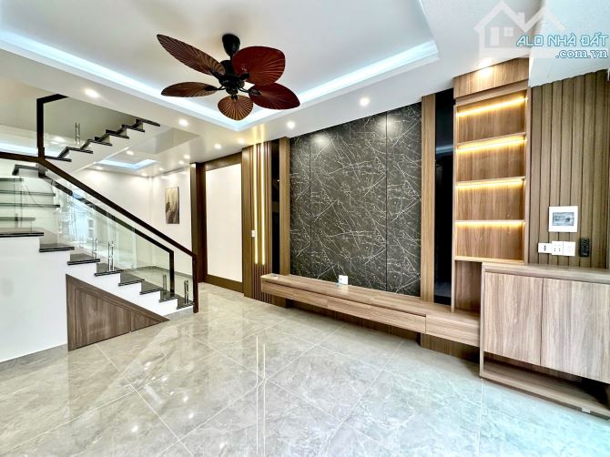 Thiên Lôi - Aeon Mall - 41m2 - 3 Tỷ 700 - ô tô lùi tận cửa , cách đường 30M - 1