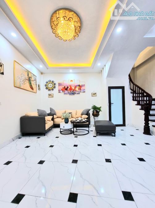 BÁN NHÀ DỊCH VỌNG HẬU, CẦU GIẤY 51M² –X6 TẦNG X MT 5M, LÔ GÓC NGÕ RỘNG, GIÁ NHỈNH 10 TỶ - 1