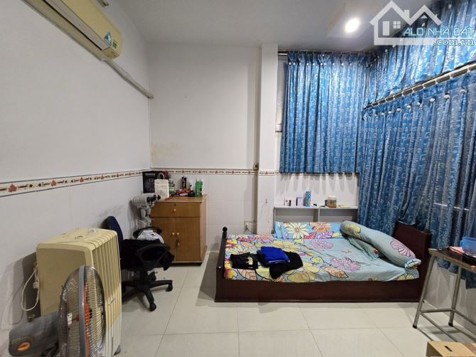NHÀ 4 TẦNG, HXH – NGUYỄN TRÃI – TRUNG TÂM Q.1, GIÁ 18,2 TỶ - 1