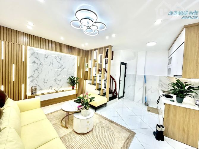 Phân lô Lò Đúc, 4 tầng, 25m2, giá chỉ 5.6 tỷ - 1