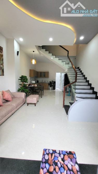 NHÀ ĐẸP HẺM RỘNG Ô TÔ VÀO NHÀ; 4 TẦNG GẦN Đ. LINH ĐÔNG, 4,5X11,5 NHỈNH 6 TỶ. - 1