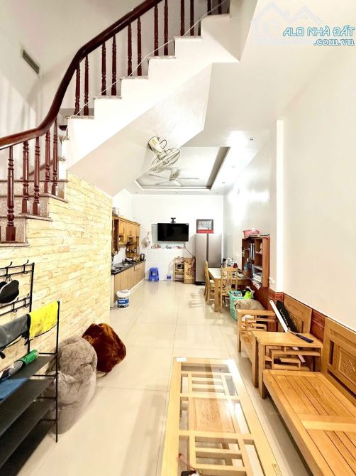Lô Góc Giảng Võ, 30m Ra Phố, Ô Tô Đỗ Cửa, Ngõ Thông Kinh Doanh 40m2*4T MT 5m Chào 13 Tỷ - 1