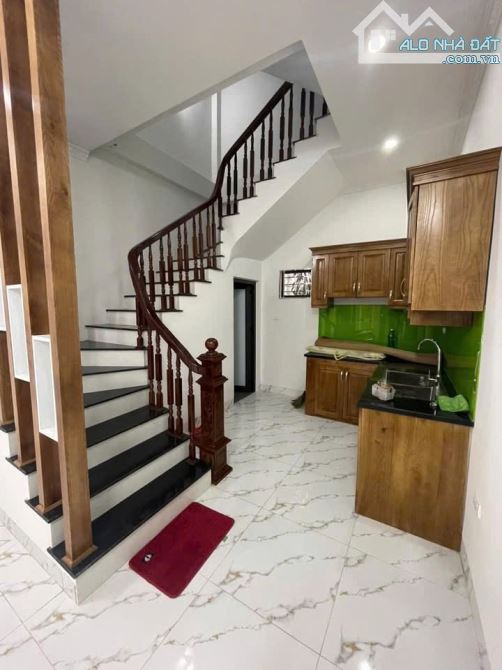 Bán nhà phân lô phố Nguỵ Như Kon Tum, nhà vị trí đẹp, diện tích to, phố kinh doanh ở đều t - 1