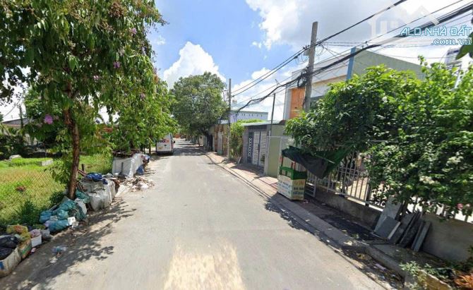 KẸT TIỀN XOAY VỐN BÁN NHANH NHÀ CẤP 4 NGAY TÂN THỚI NHÌ, HÓC MÔN, 122M2, 750TR - 1