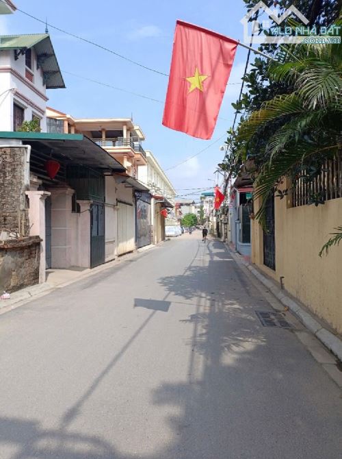 BÁN ĐẤT VÕNG LA NHỎ XINH, NGAY TRỤC CHÍNH KINH DOANH, 50m RA TRƯỜNG HỌC. - 1
