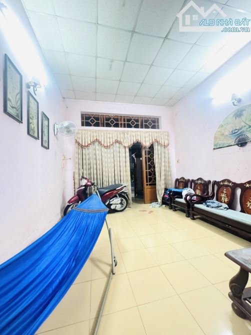 Bán Nhà Tân chánh Hiệp  Q12 - 68M2 (4 x17 ) -Cấp 4- Hẻm Xe Hơi -  Chỉ 3,43 Tỷ. - 1