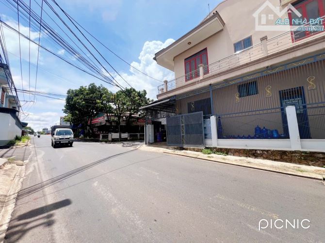 Nhà góc 2 mặt tiền Nguyễn Hồng Ưng và Nguyễn Văn Cừ - 1